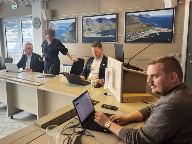 Í-listafólkið í bæjarstjórn.