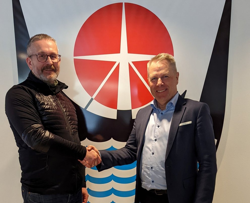 Steinþór Bjarni Kristjánsson, formaður Tónlistarfélags Ísafjarðar og Birgir Gunnarsson, bæjarstjóri.