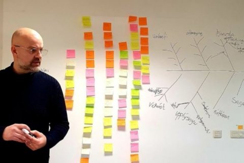 Gunnar Thorberg með hugarflugsfund í Blábankanum.
Mynd: Blábankinn