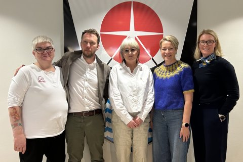Ingibjörg Einarsdóttir, leikskólastýra á Eyrarskjóli, Bóas Hallgrímsson og Alma Guðmundsdóttir, fram&hellip;