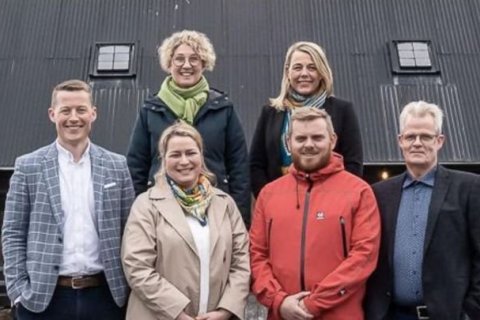 Sex efstu frambjóðendur á Í-listanum árið 2022. Nanný Arna Guðmundsdóttir og Arna Lára Jónsdóttir fy&hellip;